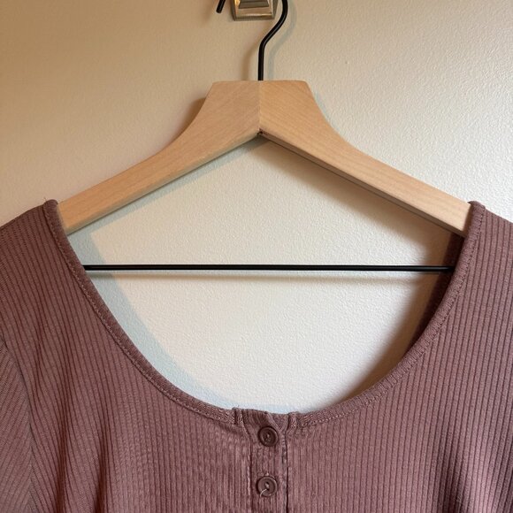 Heart & Hips Maternity Ribbed Mid Length Dress‎ Mauve  Women's XL (X135) - Picture 2 of 10